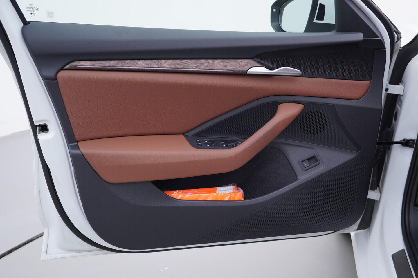 OV190V11056_19.webp_SUPERB L&K 2.0 TDI 142 kW automat, DPH