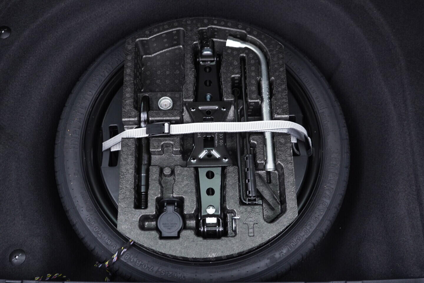 OV190V11056_47.webp_SUPERB L&K 2.0 TDI 142 kW automat, DPH