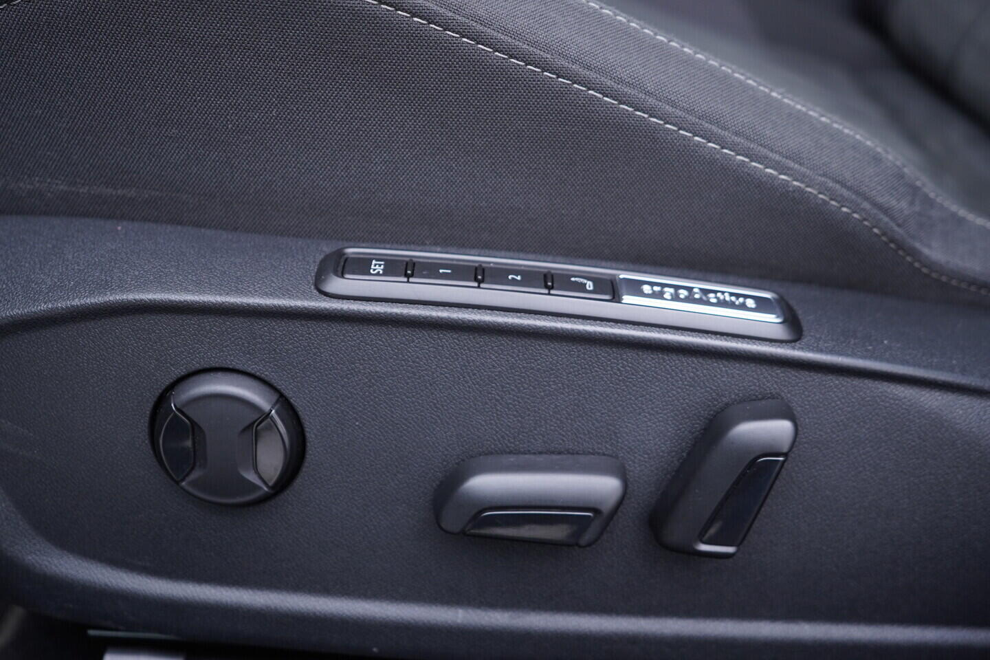 OV190V11059_21.webp_GOLF VARIANT Style 2.0 TDI 110 kW manuál, DPH