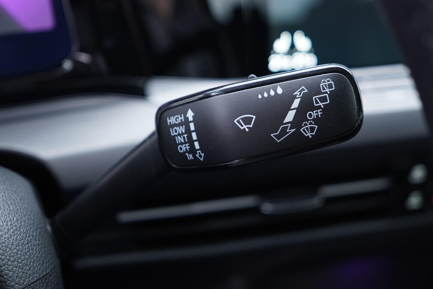 OV190V11059_25.webp_GOLF VARIANT Style 2.0 TDI 110 kW manuál, DPH