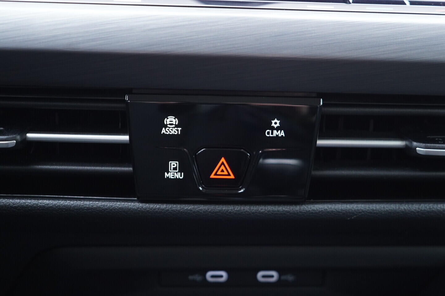 OV190V11059_32.webp_GOLF VARIANT Style 2.0 TDI 110 kW manuál, DPH