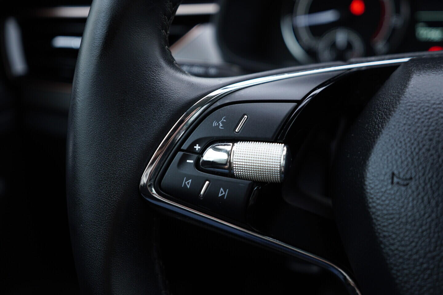 OV190V11060_24.webp_SCALA Style 1.0 TSI 81 kW manuál, DPH