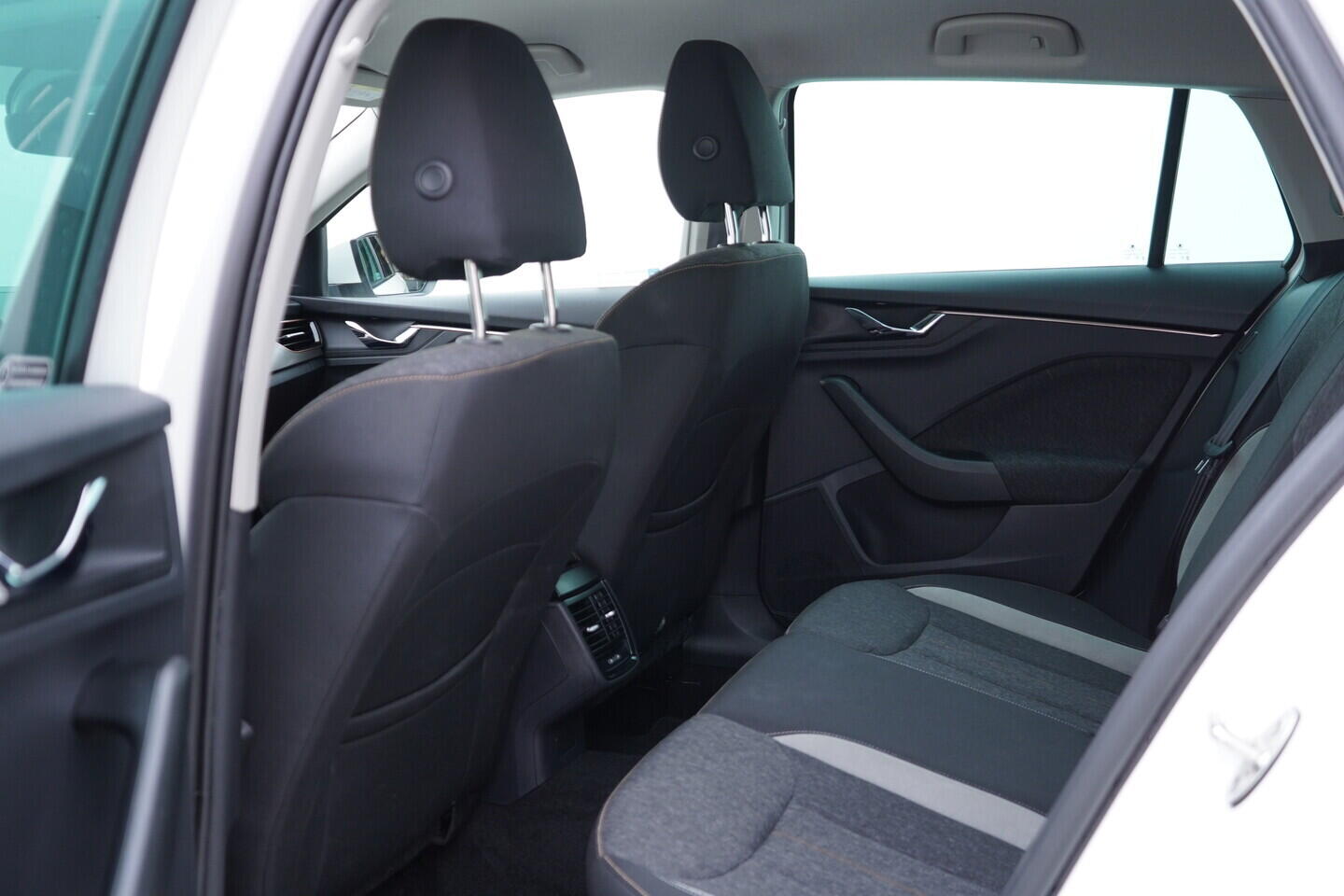 OV190V11060_34.webp_SCALA Style 1.0 TSI 81 kW manuál, DPH