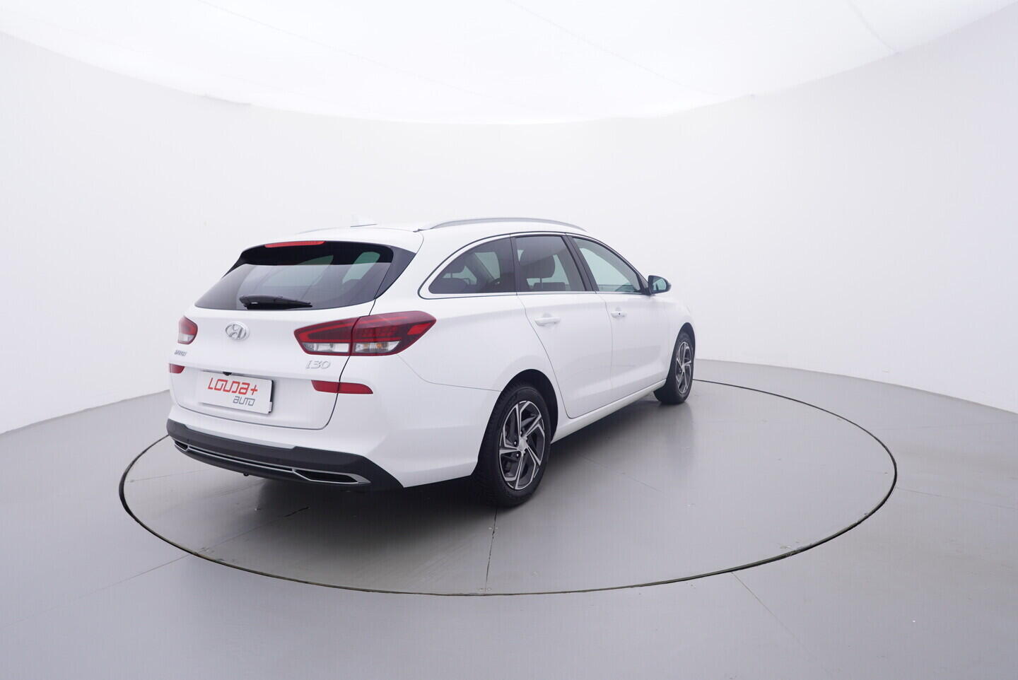 OV190V11062_14.webp_I30  1.5 DPi 80 kW manuál