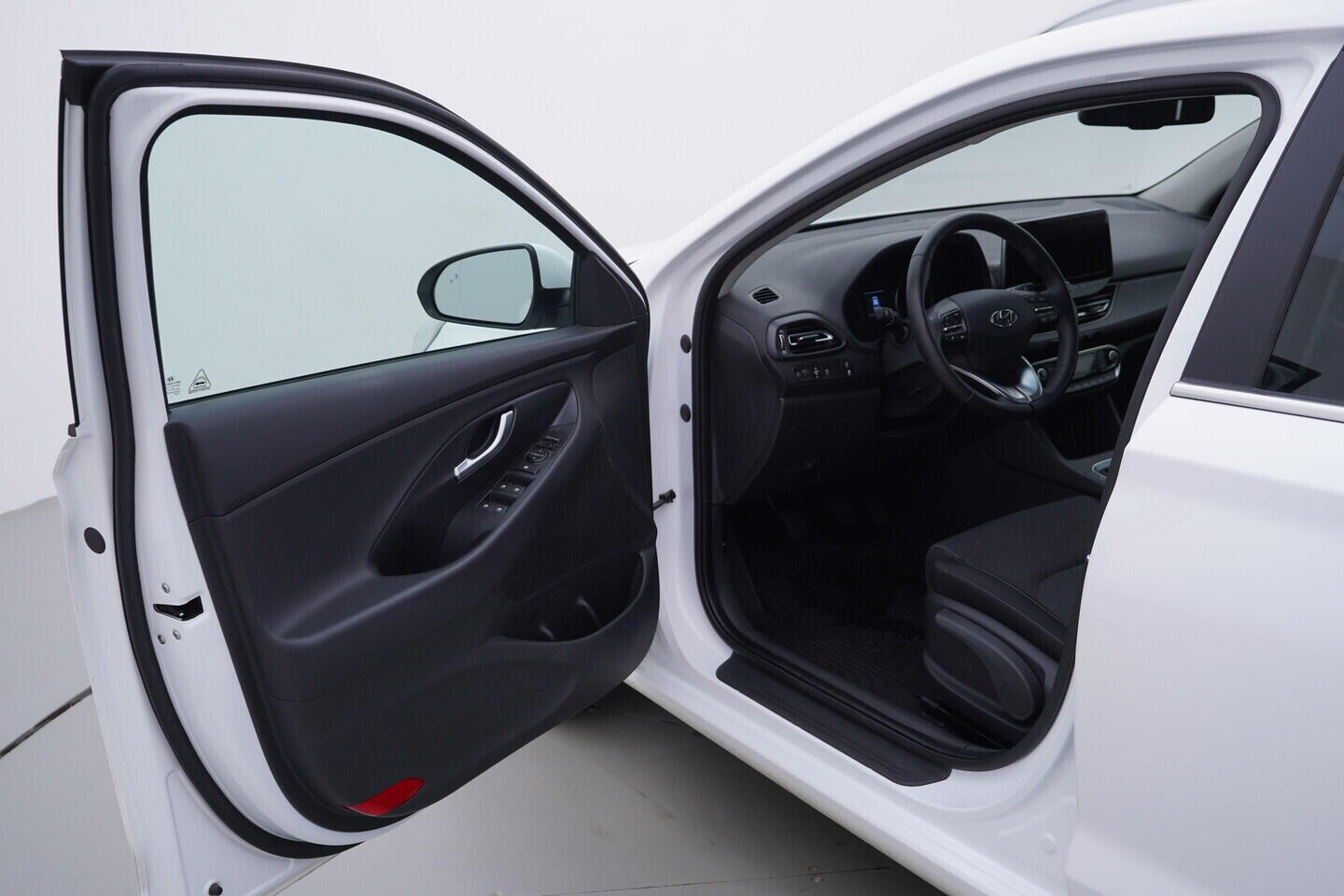 OV190V11062_18.webp_I30  1.5 DPi 80 kW manuál