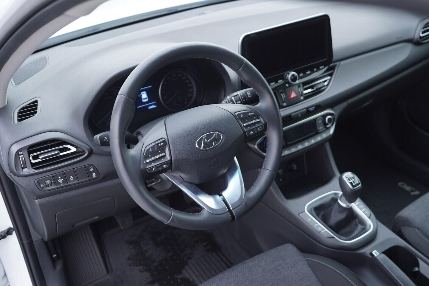 OV190V11062_21.webp_I30  1.5 DPi 80 kW manuál