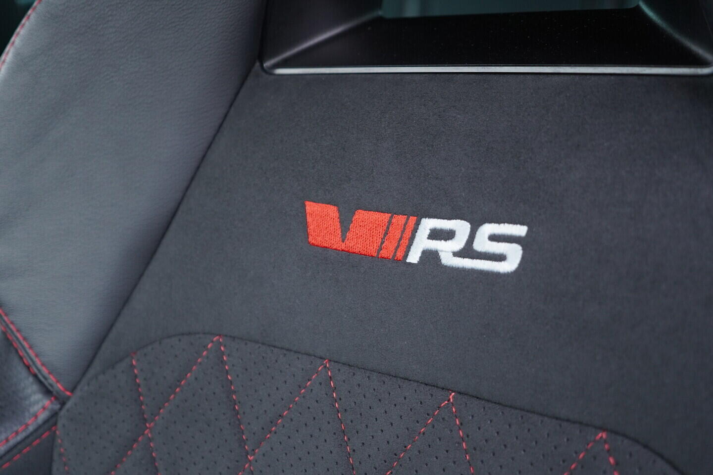 OV190V11064_25.webp_KODIAQ RS 2.0 TSI 180 kW automat, DPH