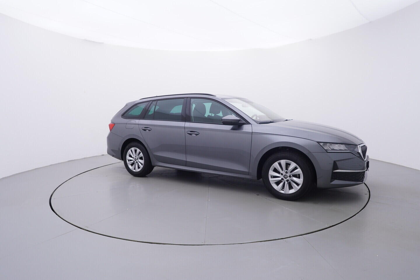 OV190V11065_16.webp_OCTAVIA Selection 1.5 TSI 110 kW manuál, DPH