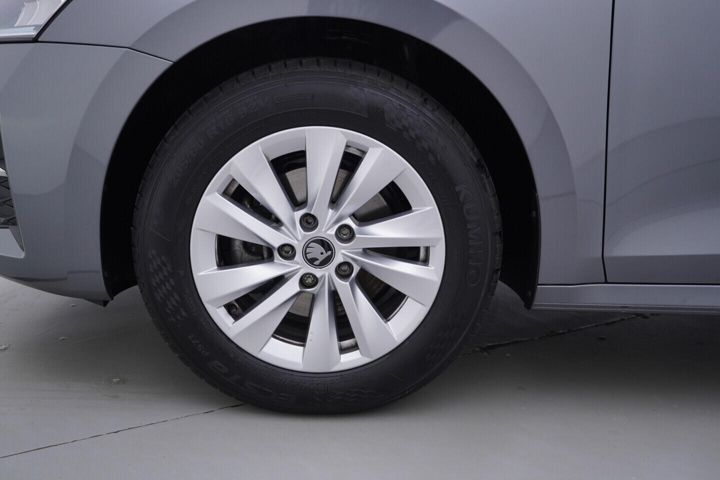 OV190V11065_35.webp_OCTAVIA Selection 1.5 TSI 110 kW manuál, DPH