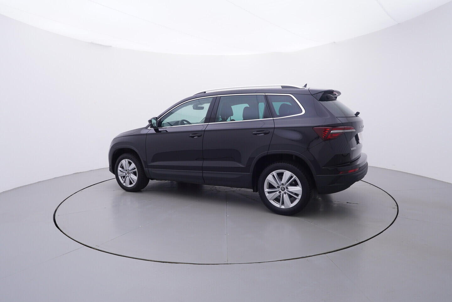 OV190V11066_12.webp_KAROQ Selection 1.5 TSI 110 kW automat, DPH