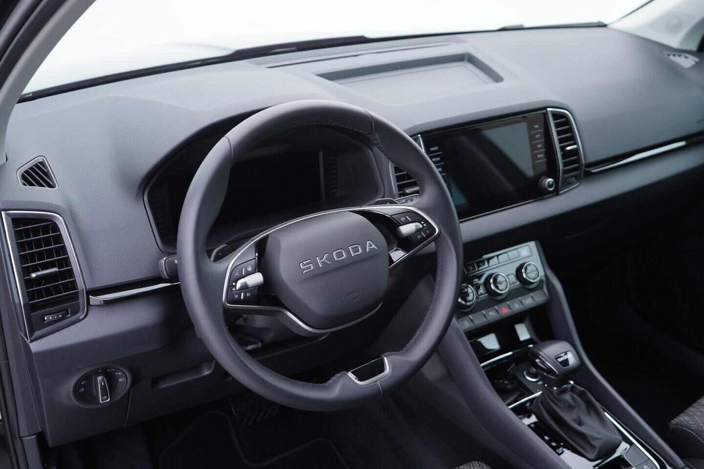 OV190V11066_22.webp_KAROQ Selection 1.5 TSI 110 kW automat, DPH