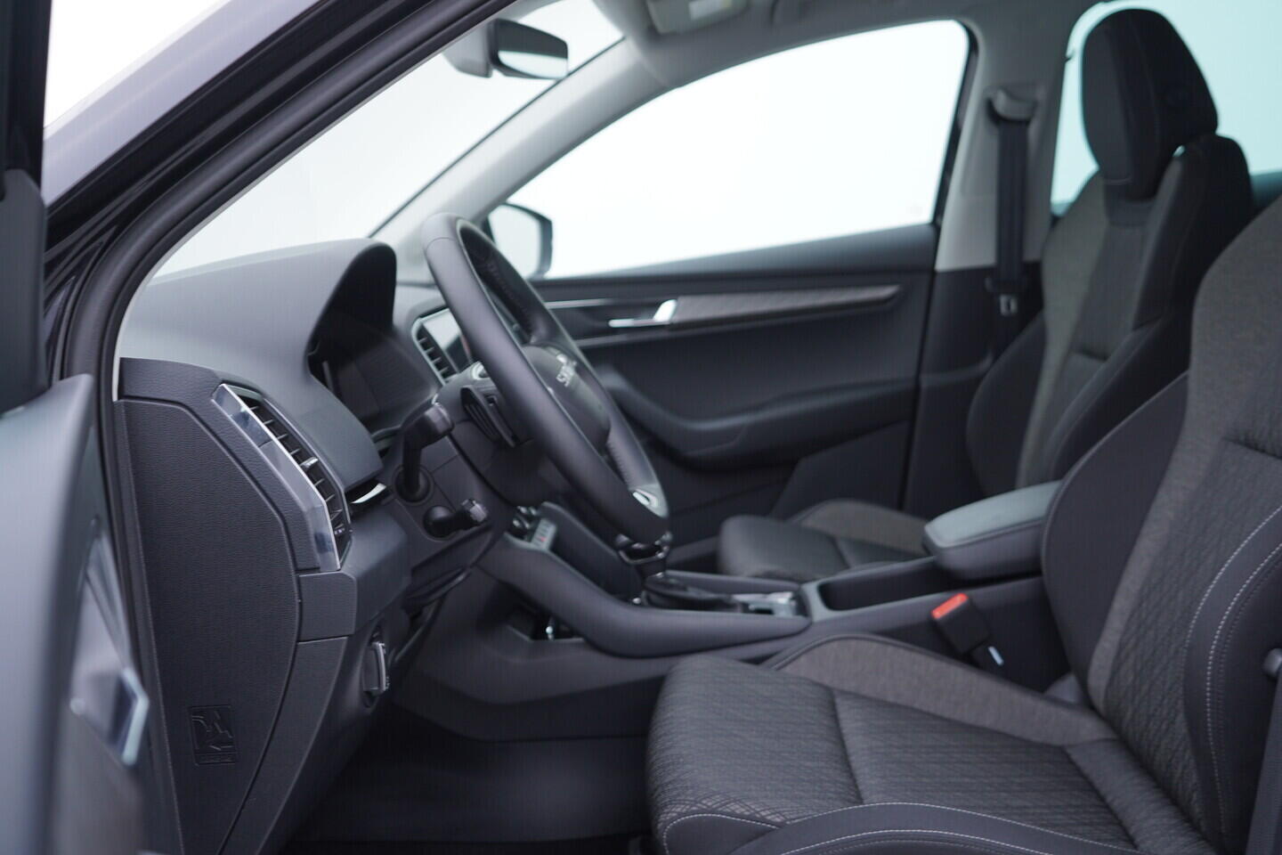 OV190V11066_23.webp_KAROQ Selection 1.5 TSI 110 kW automat, DPH