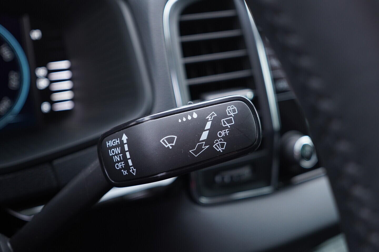 OV190V11066_26.webp_KAROQ Selection 1.5 TSI 110 kW automat, DPH