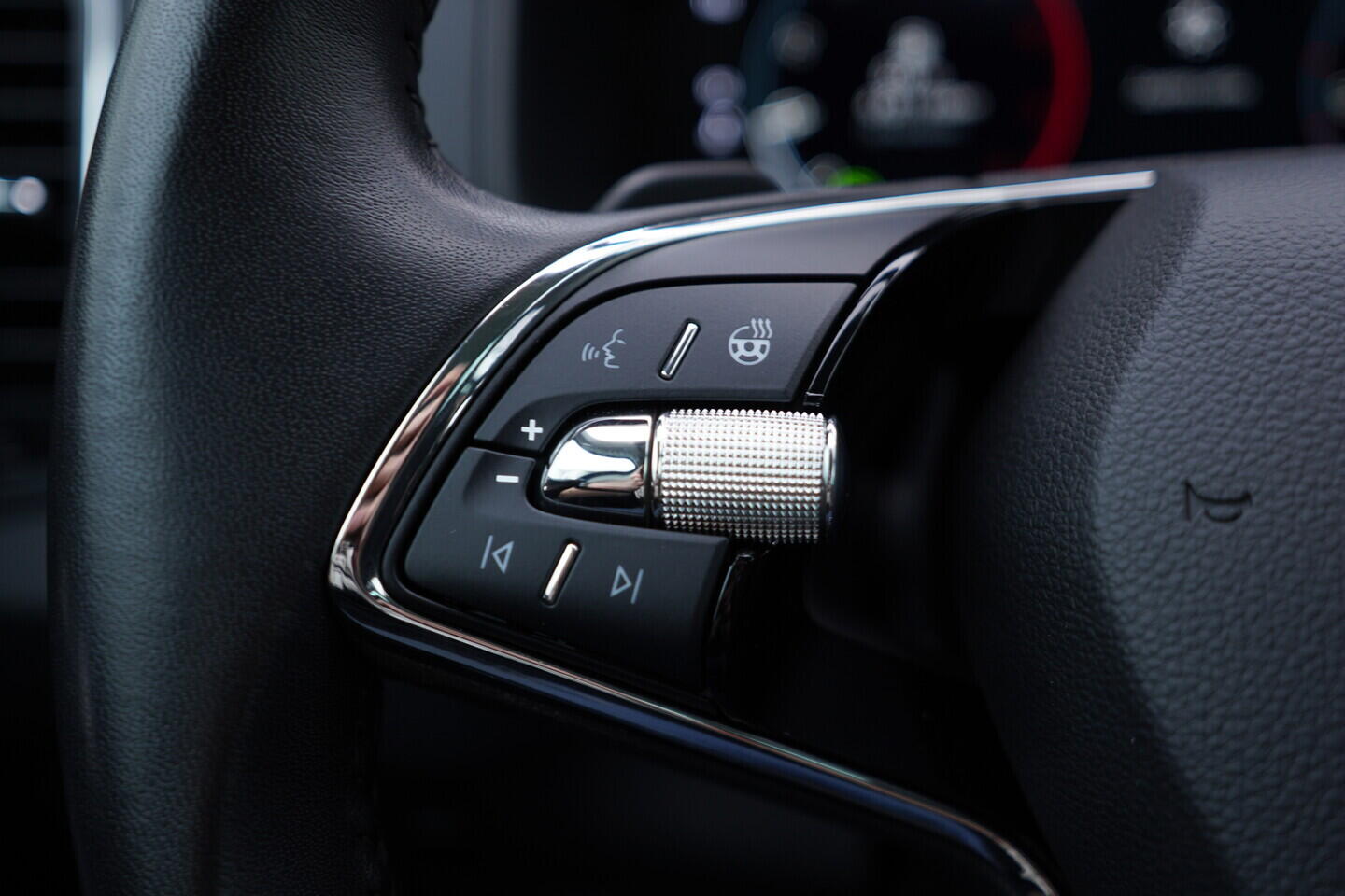 OV190V11067_27.webp_KAROQ Style 2.0 TDI 110 kW automat, DPH