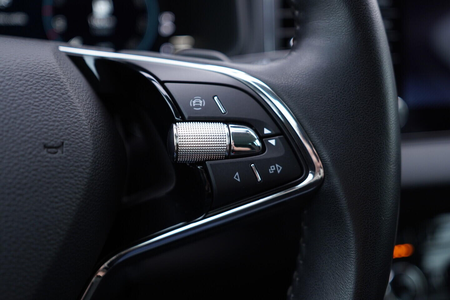 OV190V11067_28.webp_KAROQ Style 2.0 TDI 110 kW automat, DPH