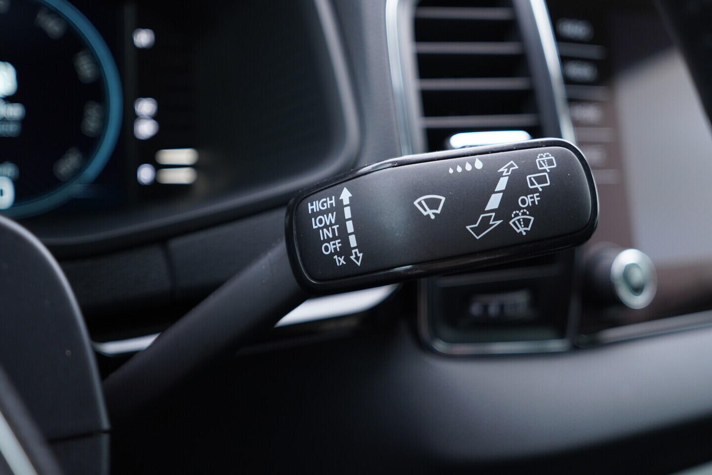 OV190V11067_30.webp_KAROQ Style 2.0 TDI 110 kW automat, DPH