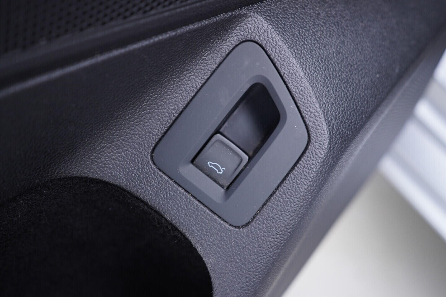 OV190V11068_21.webp_PASSAT VARIANT Elegance 2.0 TDI 110 kW automat, DPH