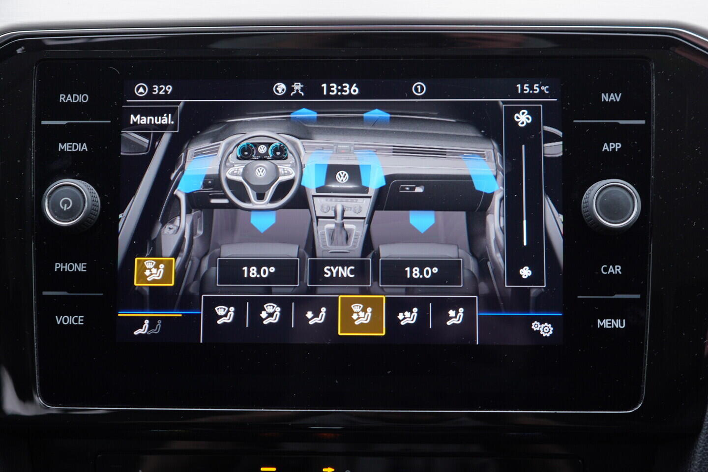OV190V11068_32.webp_PASSAT VARIANT Elegance 2.0 TDI 110 kW automat, DPH