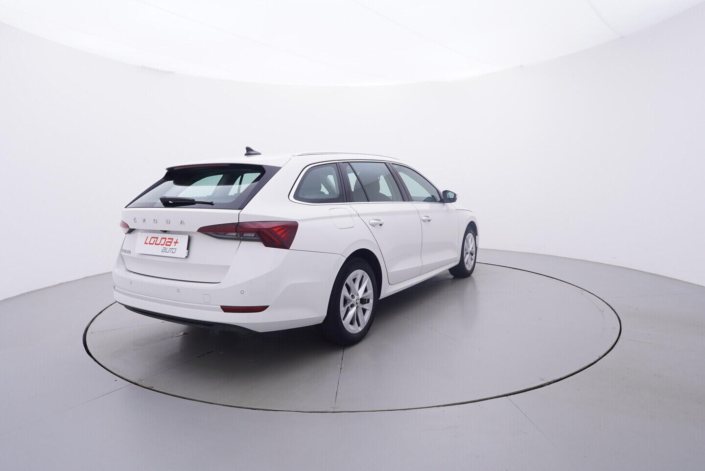 OV190V11070_14.webp_OCTAVIA Style 2.0 TDI 110 kW automat, DPH