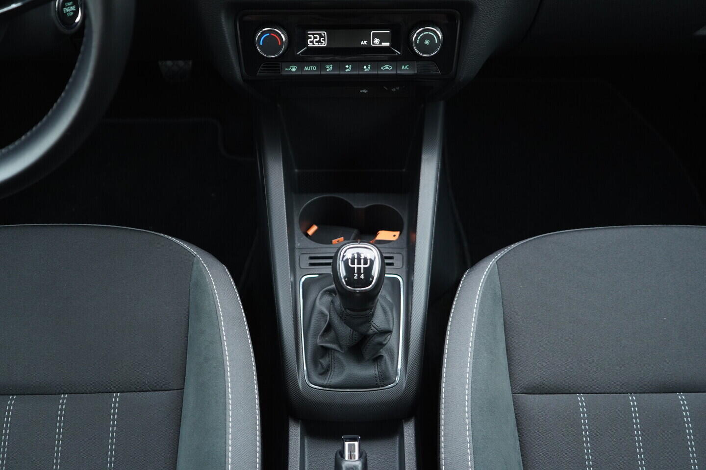 OV190V11071_32.webp_FABIA Style 1.0 TSI 70 kW manuál, DPH