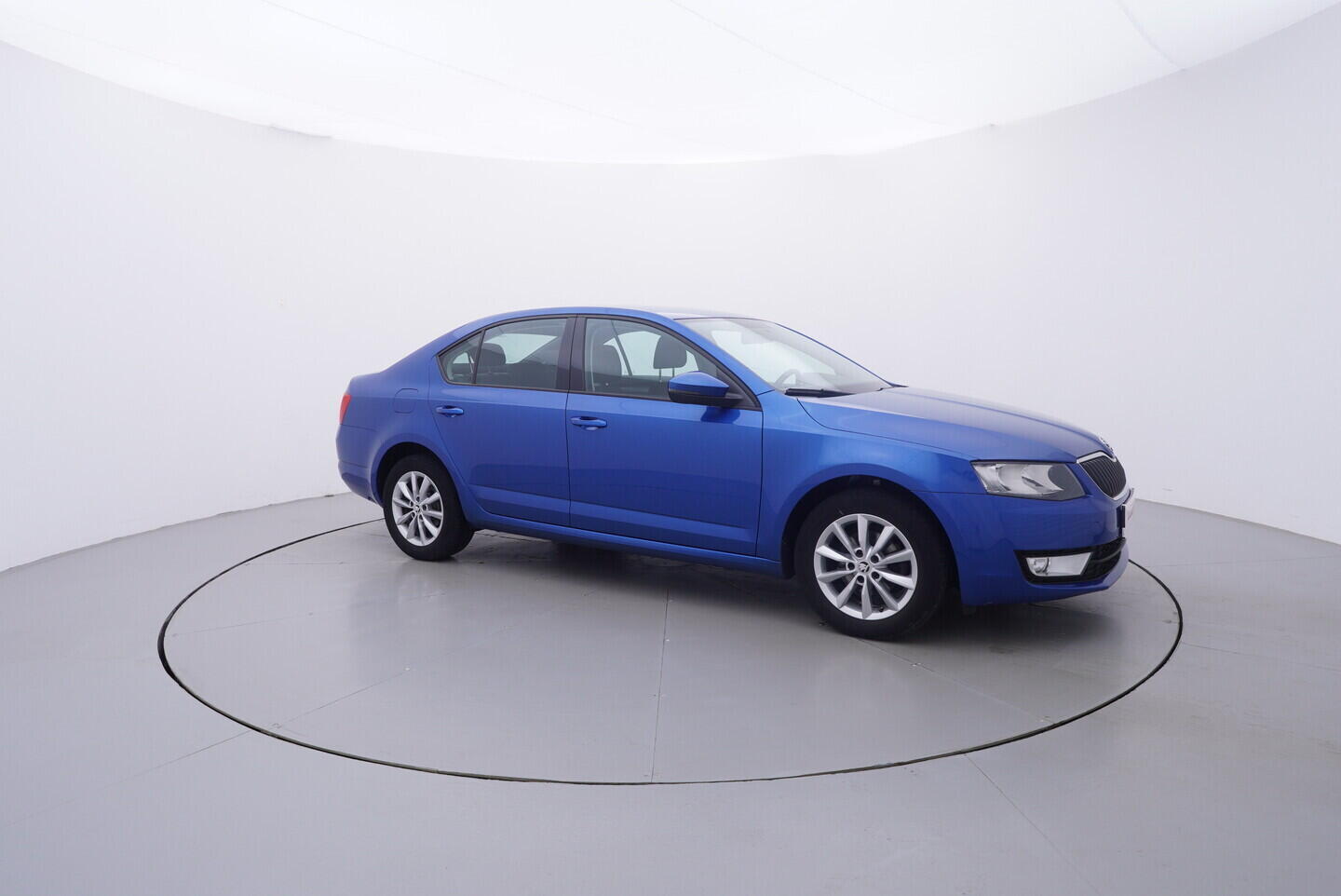 OV190V11072_16.webp_OCTAVIA Ambition 1.6 TDI 81 kW manuál, DPH