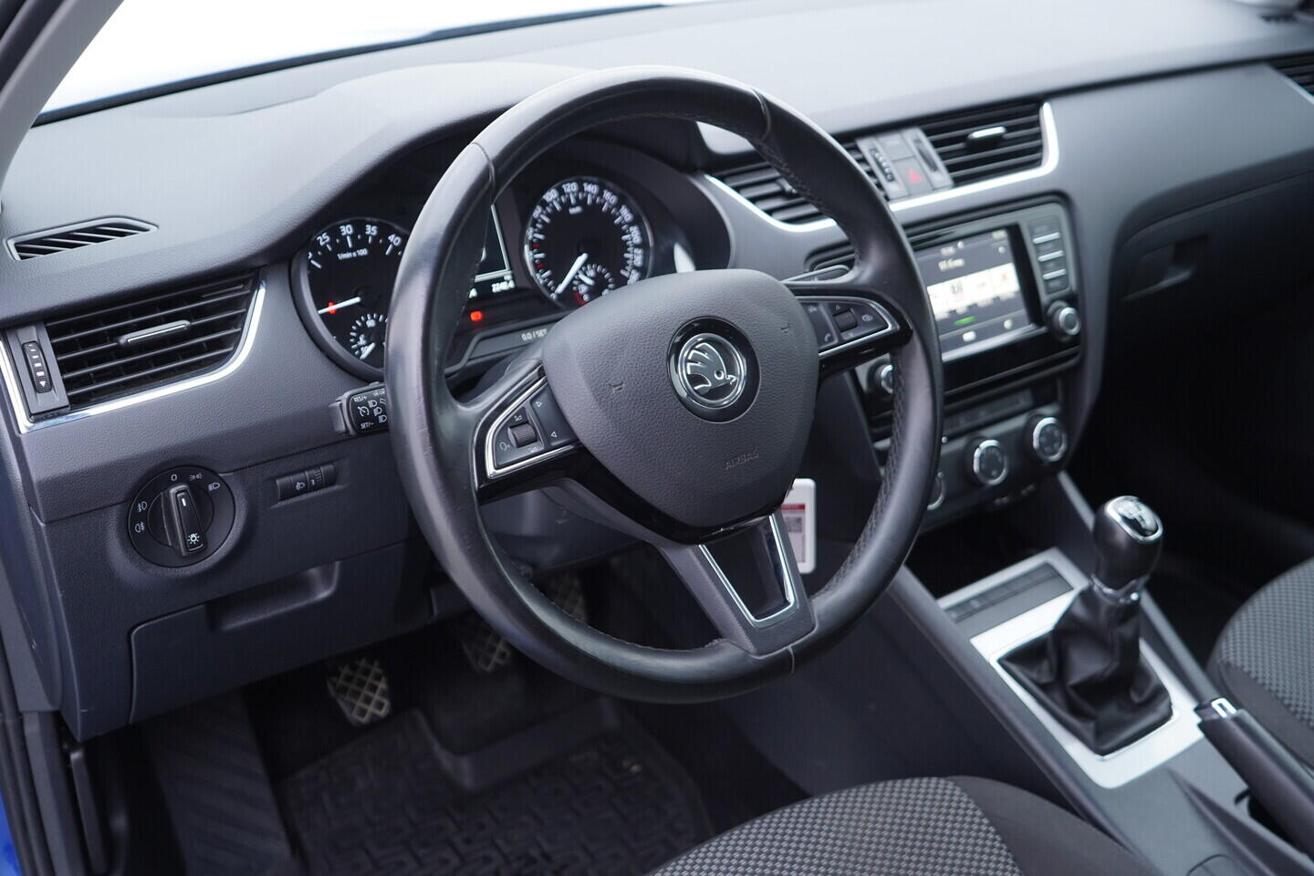 OV190V11072_22.webp_OCTAVIA Ambition 1.6 TDI 81 kW manuál, DPH