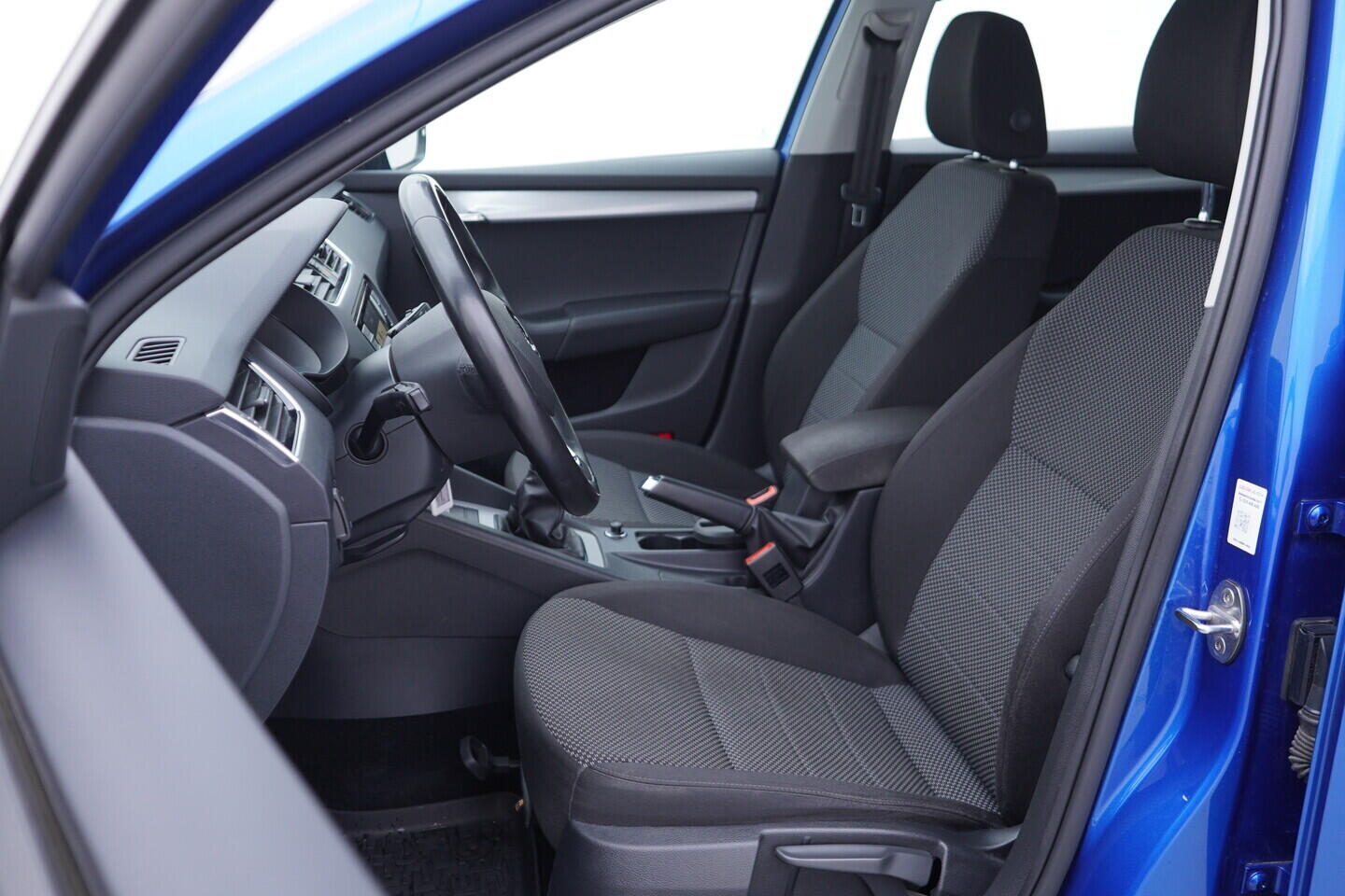 OV190V11072_23.webp_OCTAVIA Ambition 1.6 TDI 81 kW manuál, DPH