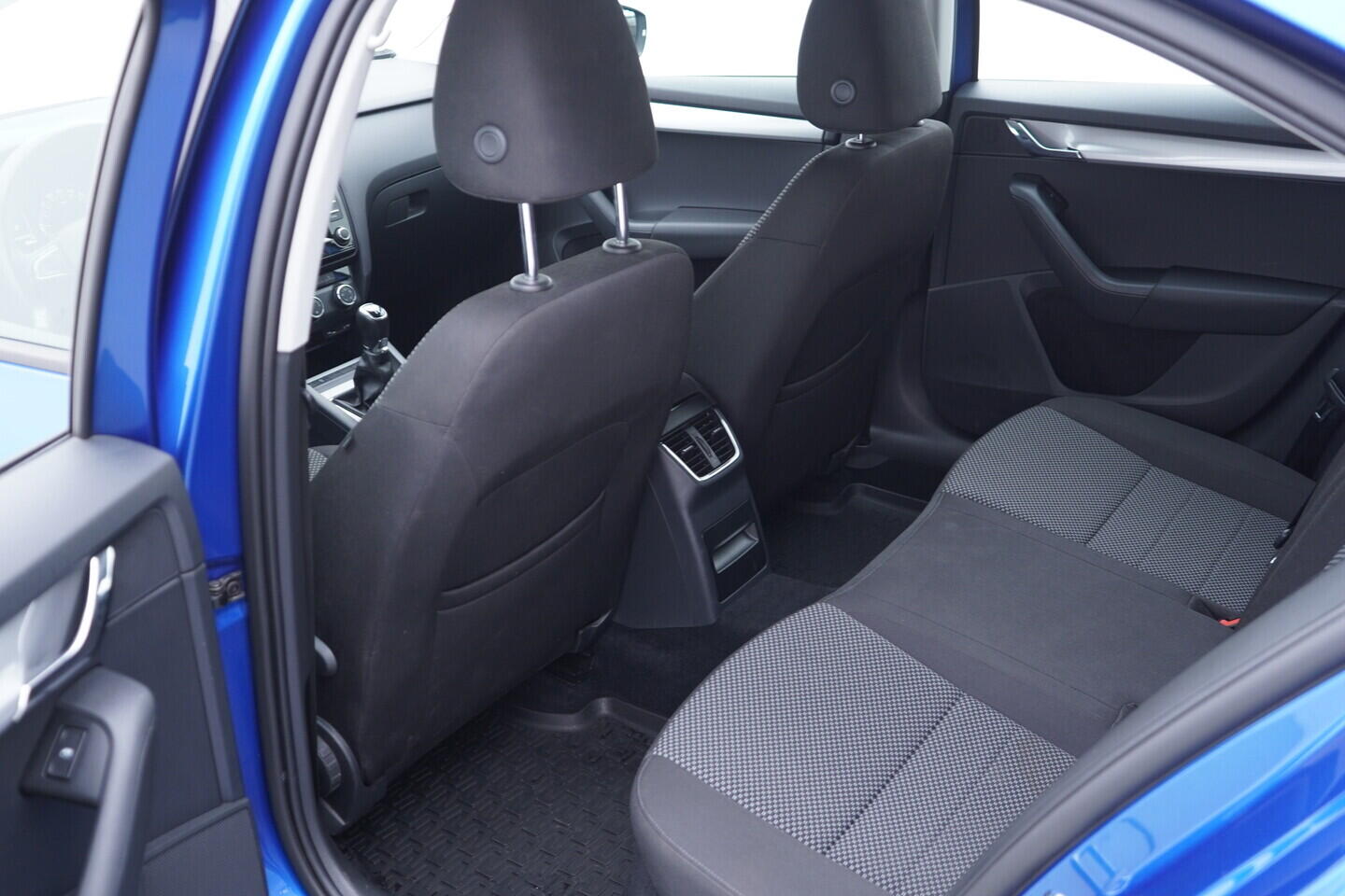 OV190V11072_38.webp_OCTAVIA Ambition 1.6 TDI 81 kW manuál, DPH