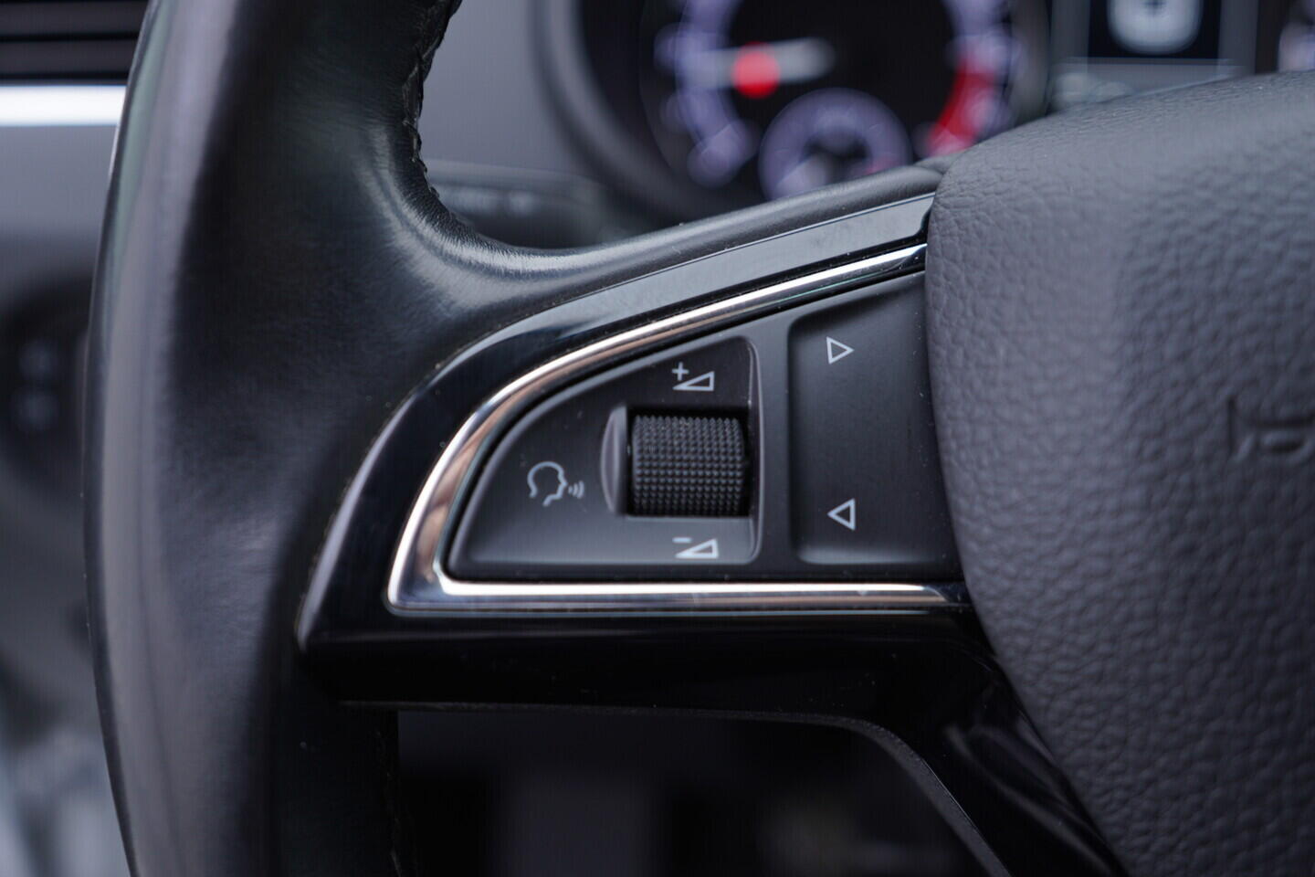 OV190V11073_25.webp_OCTAVIA Ambition Plus 1.6 TDI 85 kW manuál, DPH