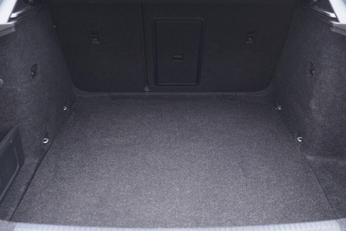 OV190V11073_38.webp_OCTAVIA Ambition Plus 1.6 TDI 85 kW manuál, DPH