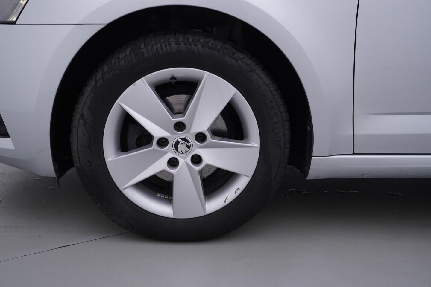 OV190V11073_41.webp_OCTAVIA Ambition Plus 1.6 TDI 85 kW manuál, DPH