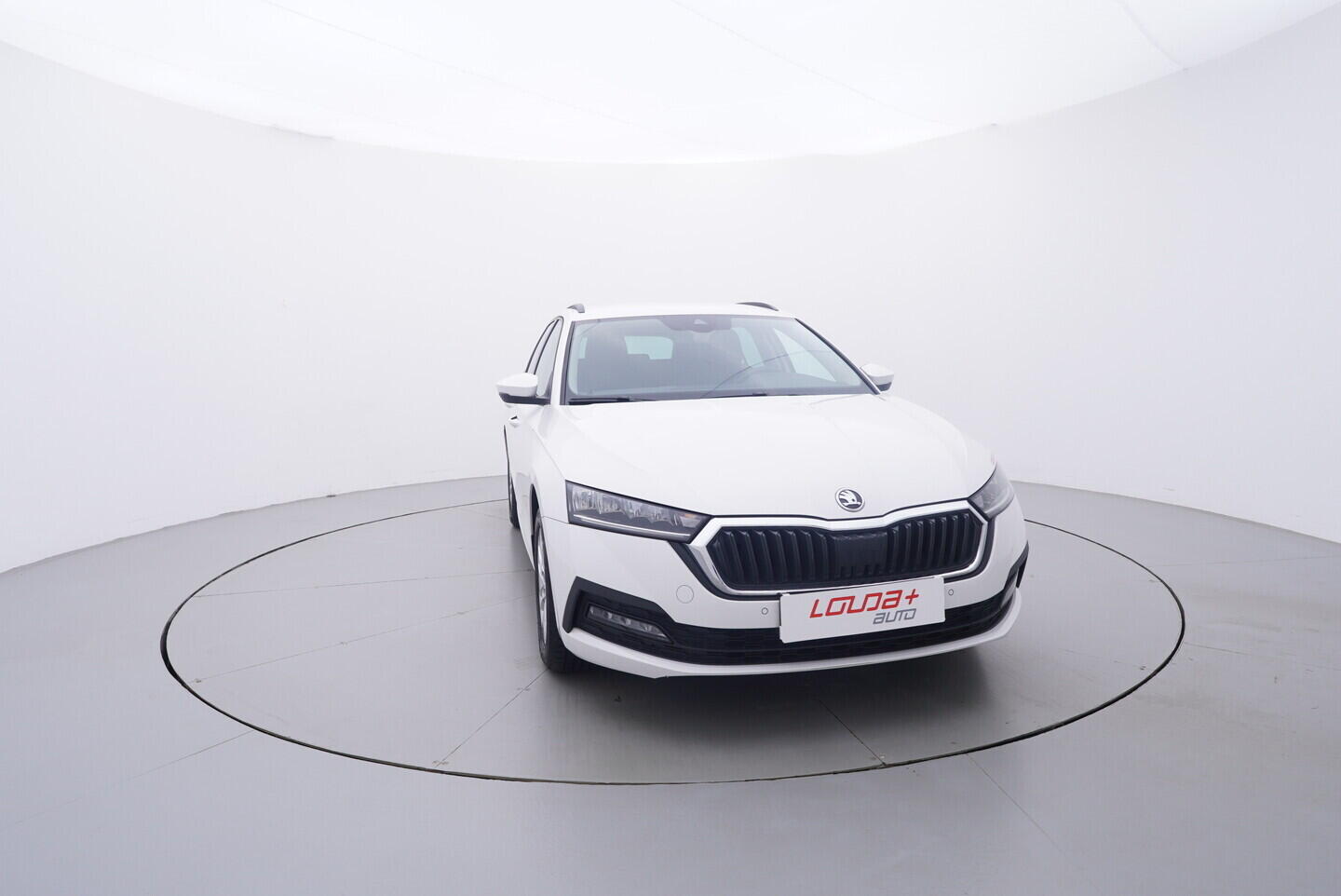 OV190V11074_17.webp_OCTAVIA Ambition 2.0 TDI 85 kW manuál, DPH