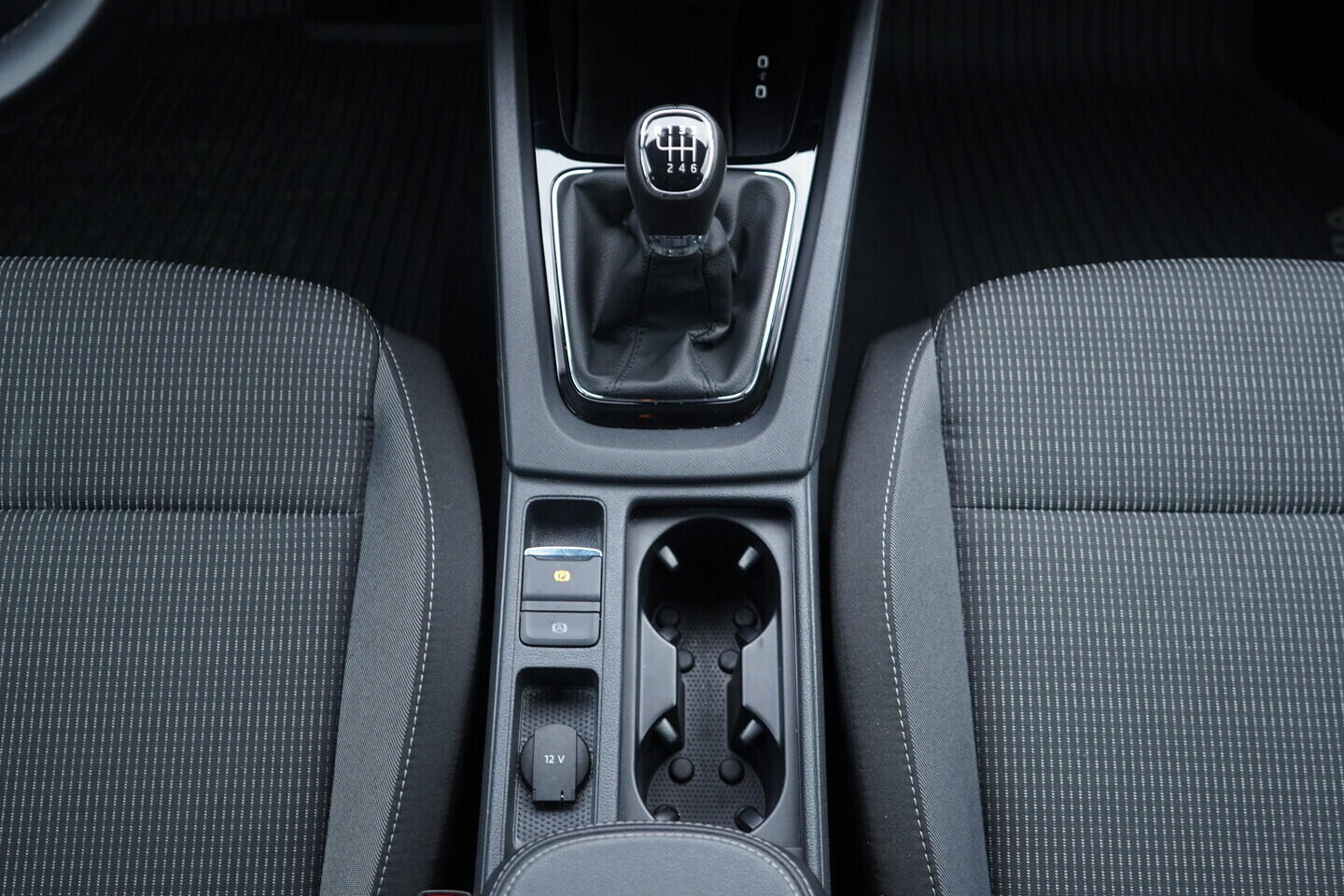 OV190V11074_32.webp_OCTAVIA Ambition 2.0 TDI 85 kW manuál, DPH