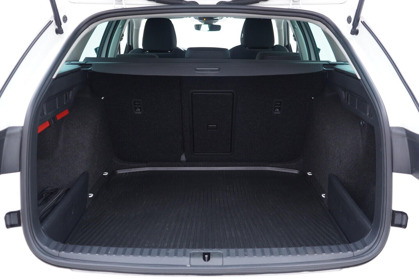 OV190V11074_37.webp_OCTAVIA Ambition 2.0 TDI 85 kW manuál, DPH