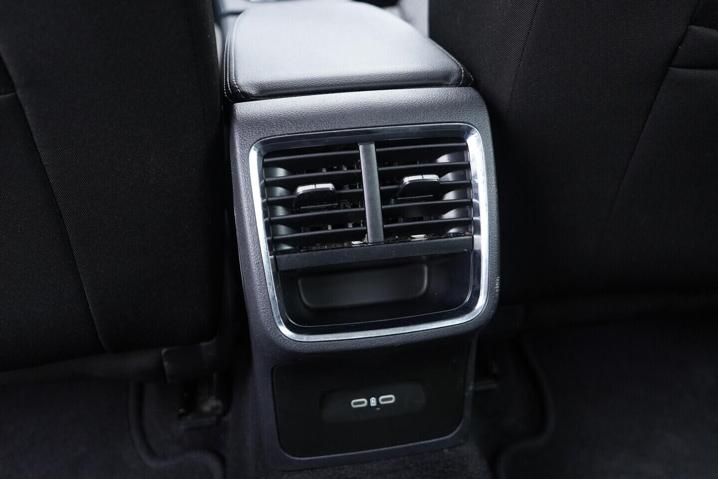 OV190V11075_36.webp_OCTAVIA Style 2.0 TDI 85 kW manuál, DPH