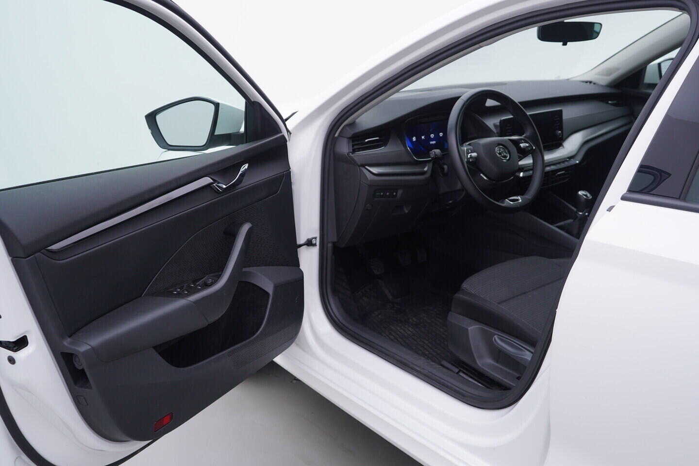 OV190V11076_18.webp_OCTAVIA Ambition 2.0 TDI 85 kW manuál, DPH