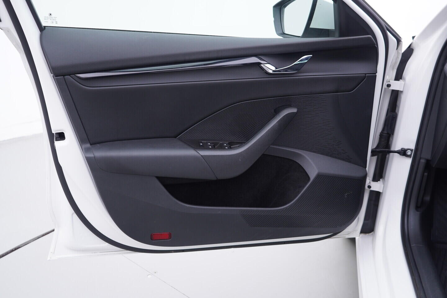 OV190V11076_19.webp_OCTAVIA Ambition 2.0 TDI 85 kW manuál, DPH