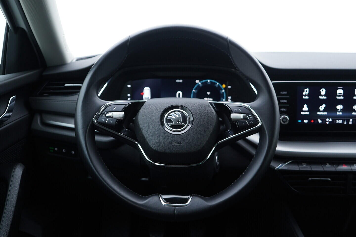 OV190V11076_26.webp_OCTAVIA Ambition 2.0 TDI 85 kW manuál, DPH