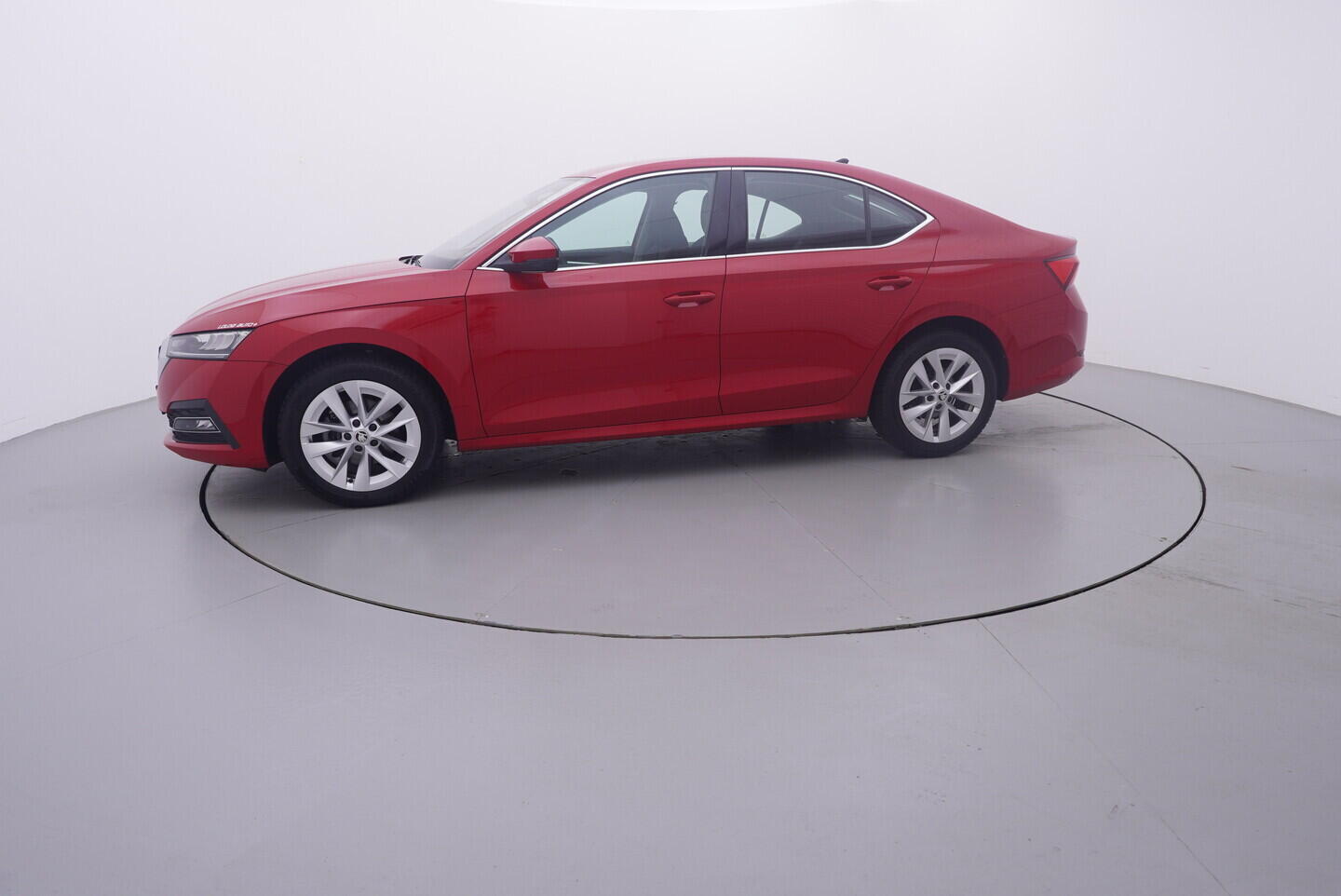 OV190V11077_11.webp_OCTAVIA Style 1.5 TSI 110 kW manuál, DPH
