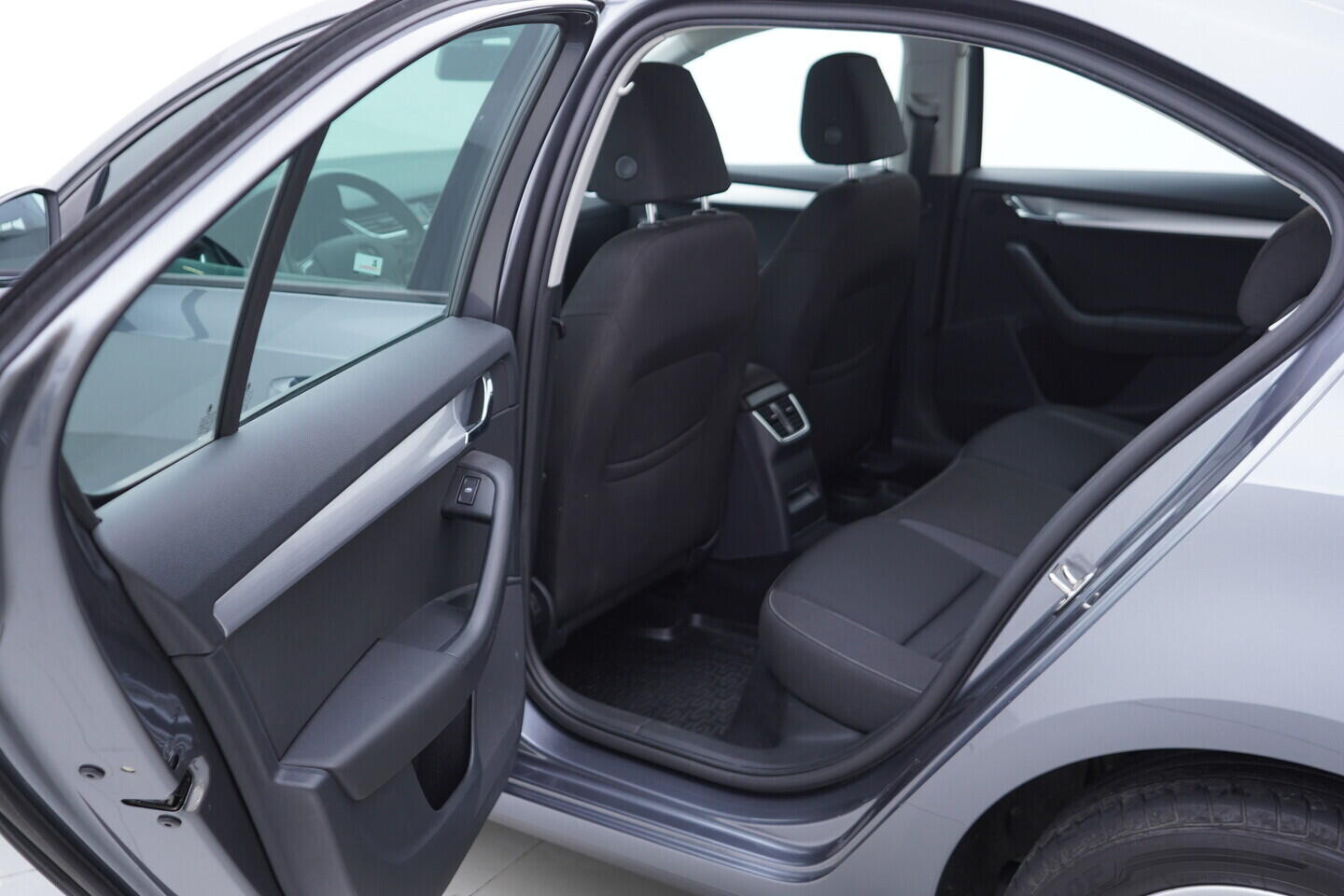 OV190V11080_32.webp_OCTAVIA Ambition 1.4 TSI 110 kW manuál