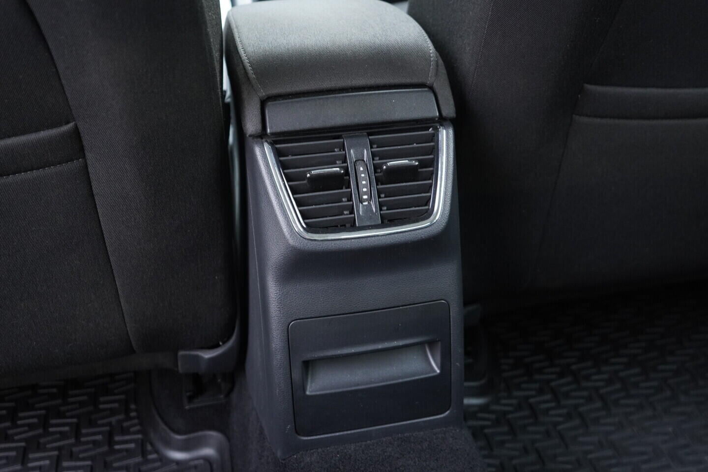 OV190V11080_33.webp_OCTAVIA Ambition 1.4 TSI 110 kW manuál