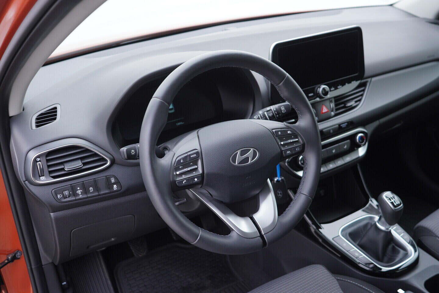 OV190V11081_21.webp_I30  1.5 GDI 70 kW manuál, DPH