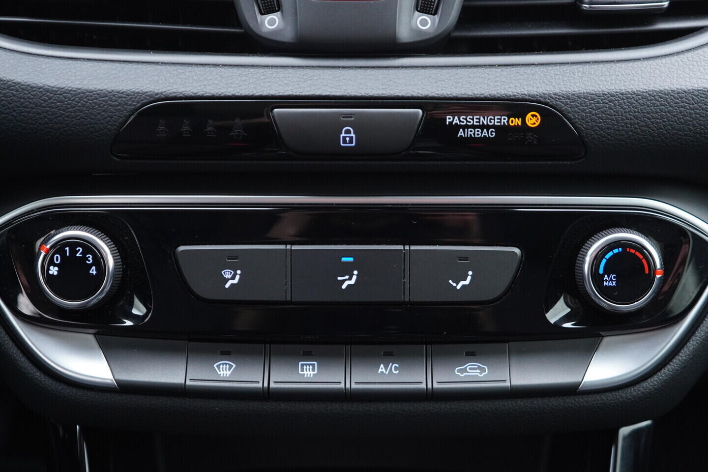 OV190V11081_31.webp_I30  1.5 GDI 70 kW manuál, DPH