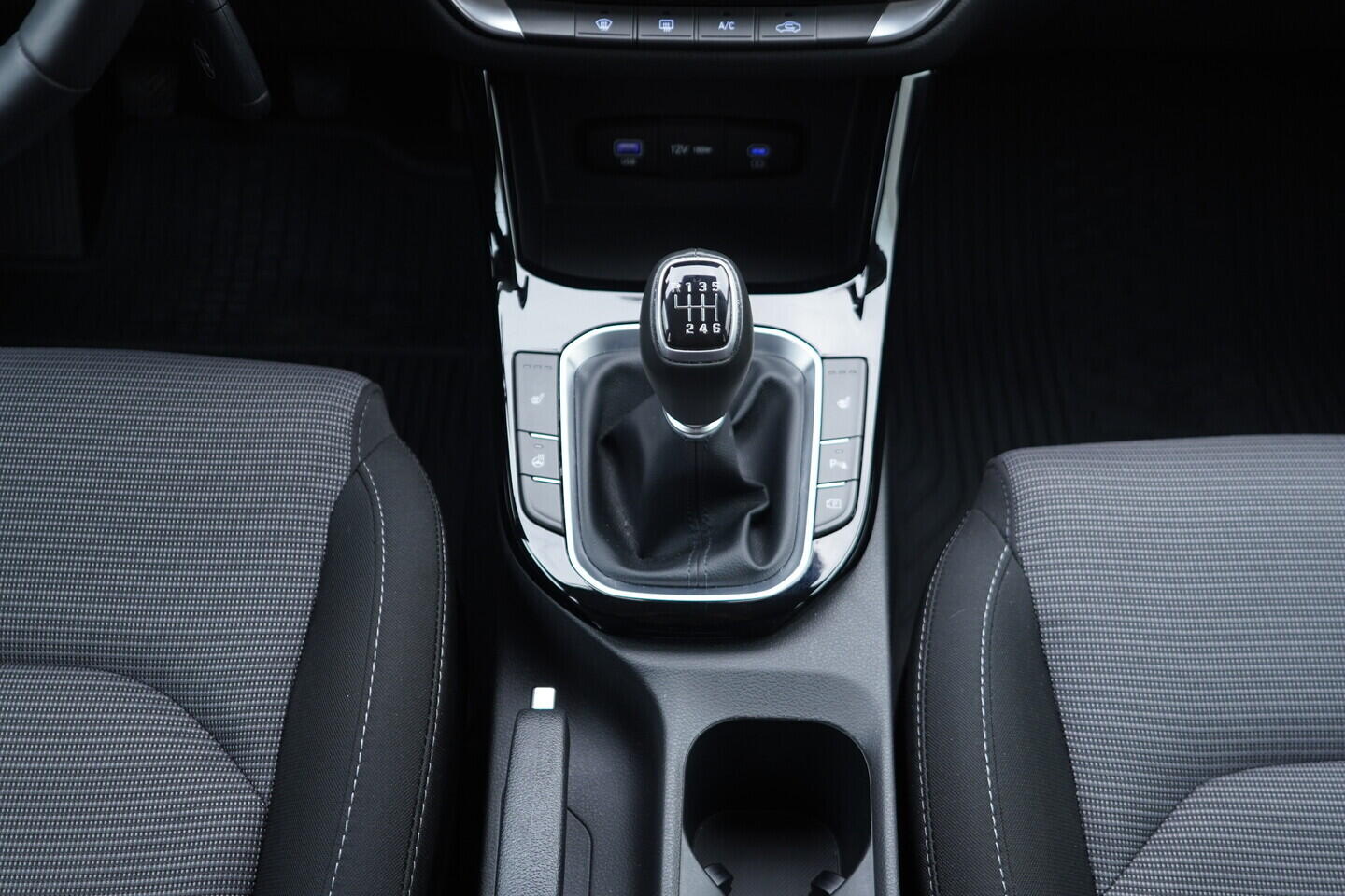 OV190V11081_32.webp_I30  1.5 GDI 70 kW manuál, DPH