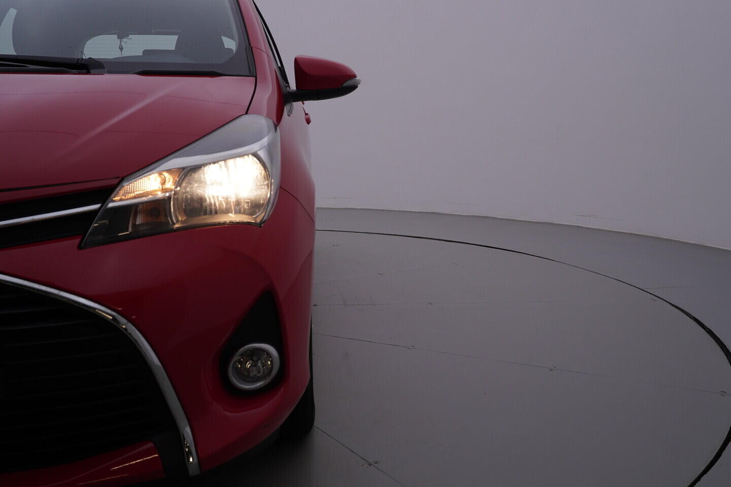 OV190V11083_36.webp_YARIS  1.0 . 51 kW manuál