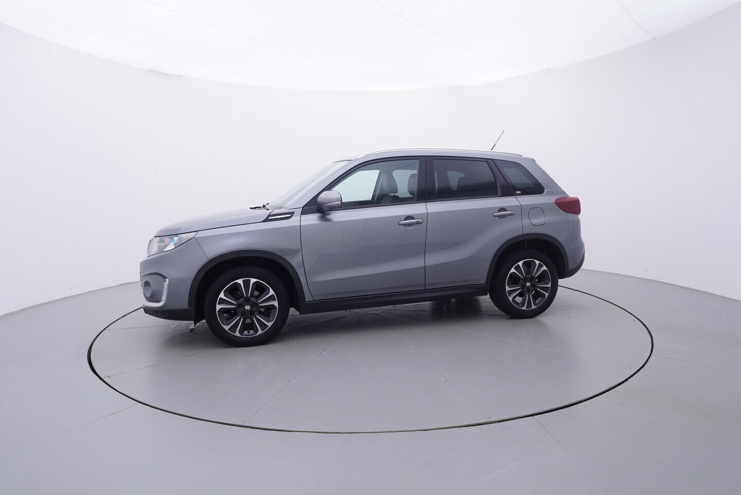 OV190V11085_11.webp_VITARA  1.4 BoosterJet 103 kW automat