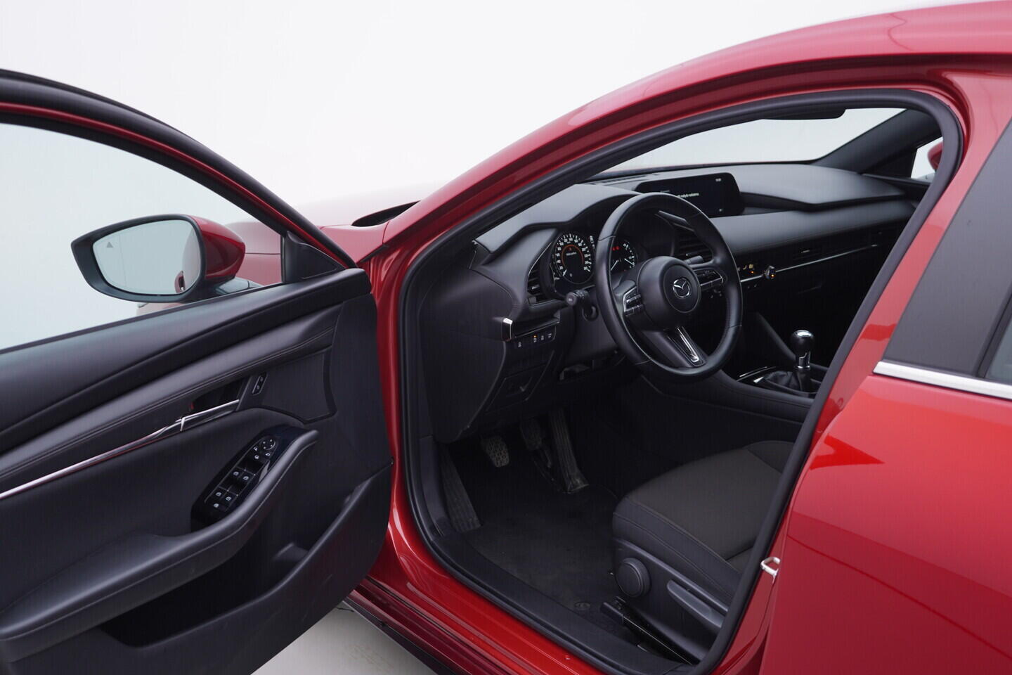 OV190V11087_18.webp_3  2.0  110 kW manuál