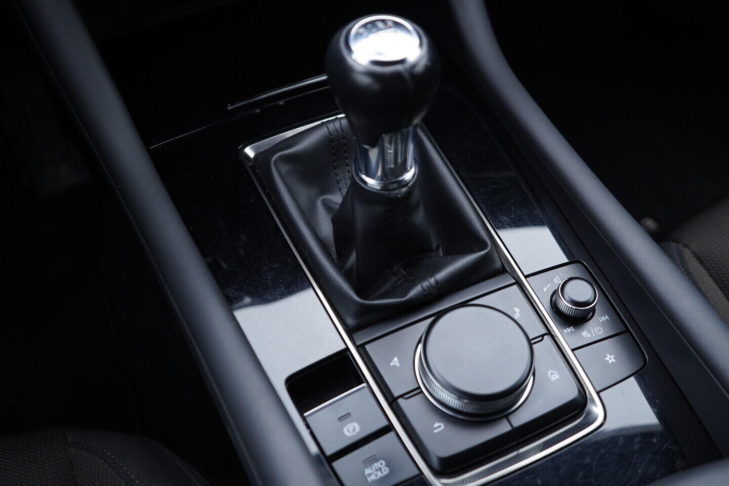 OV190V11087_33.webp_3  2.0  110 kW manuál