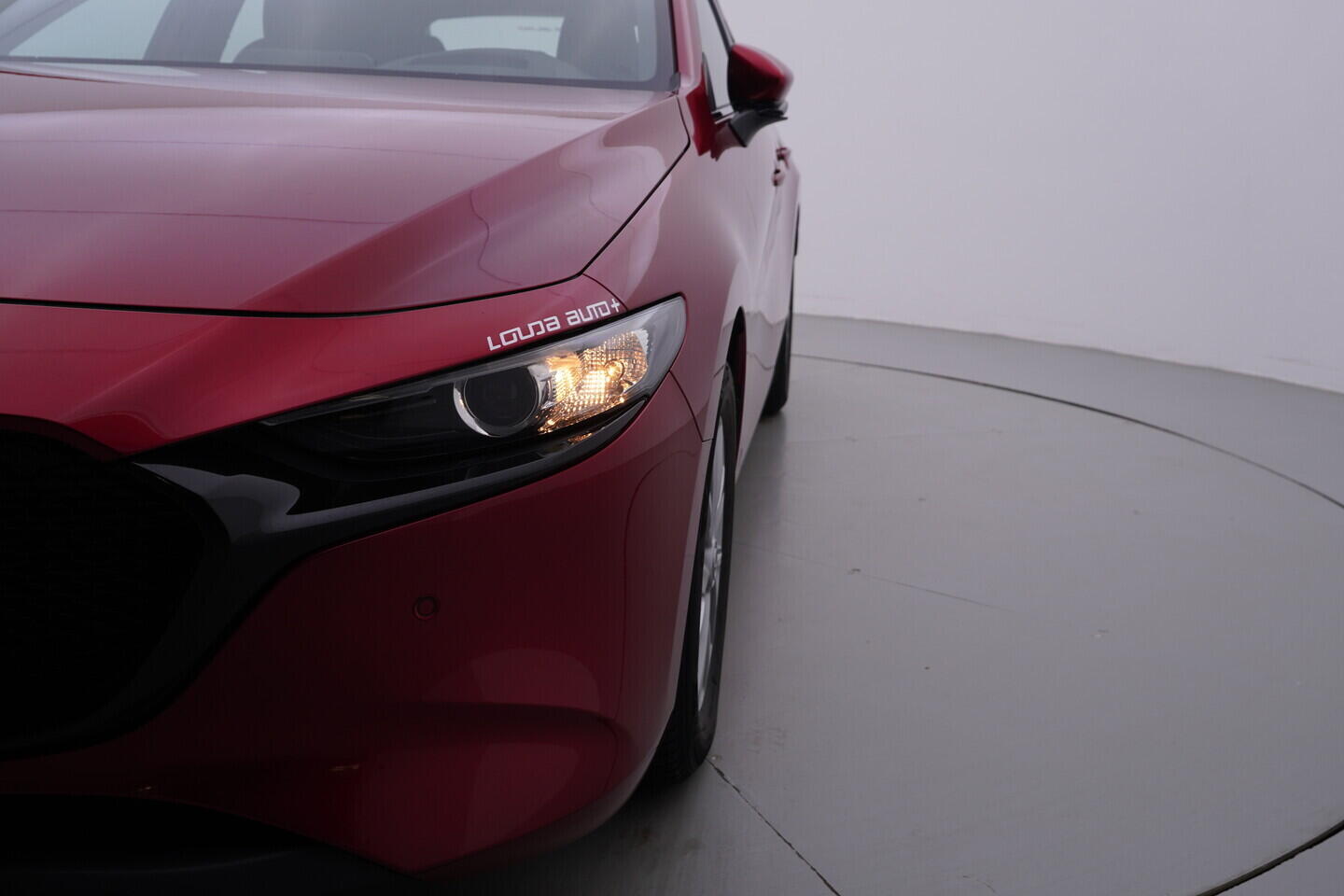 OV190V11087_40.webp_3  2.0  110 kW manuál