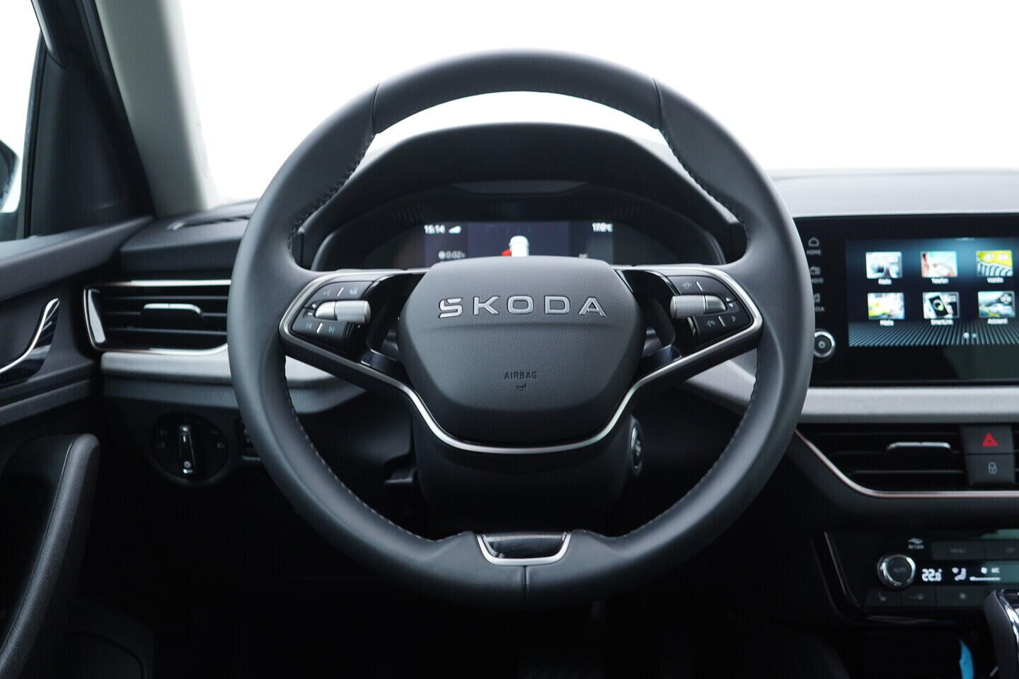 OV190V11088_26.webp_KAMIQ Selection 1.0 TSI 85 kW automat, DPH